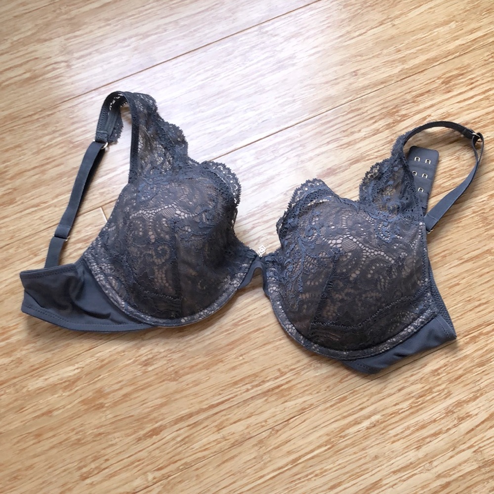 Third love lace contour plunge 34D